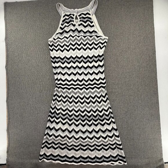 NEW! White House Black market Cheveron Stripe Dress Sleeveless Scoop Neck Small - Picture 12 of 16